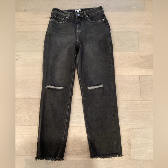 High Waist Mom Jeans Ankle Length Distressed NWOT size 24 and 30 - Picture 3 of 14